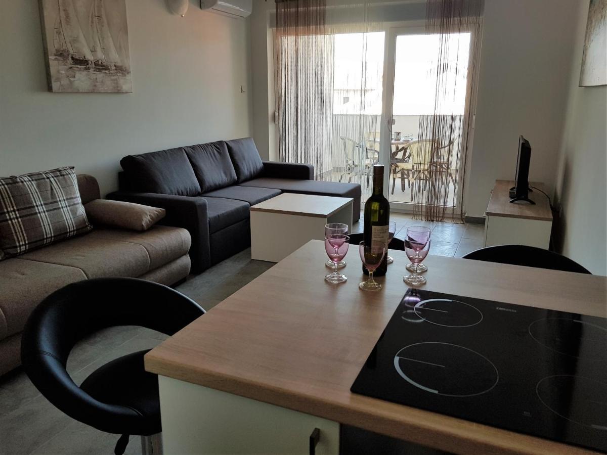 Summer Holiday Apartments Novalja Zimmer foto